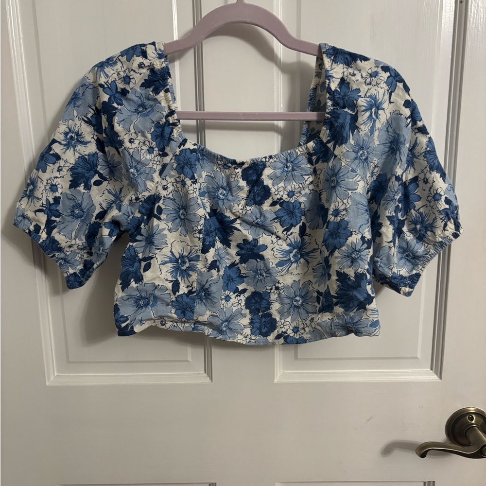 Floral Blue and White Women's Top